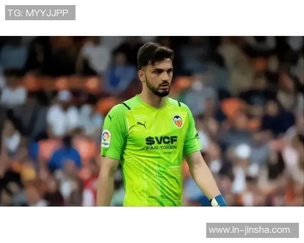 罗伯逊分析索博失误原因认为他过于自信马马尔达什维利对此表现不满 罗伯逊分析索博失误原因认为他过于自信马马尔达什维利对此表现不满